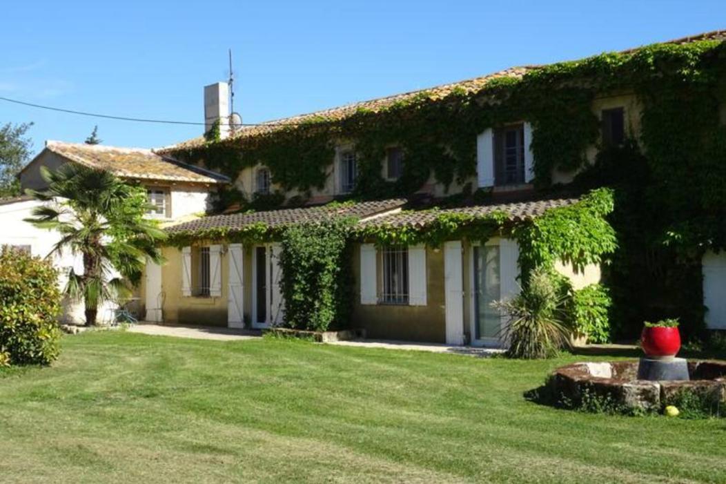 Villa Les Templiers - Petit BIZERTY 36 pers  à Saint-Gilles  Extérieur photo