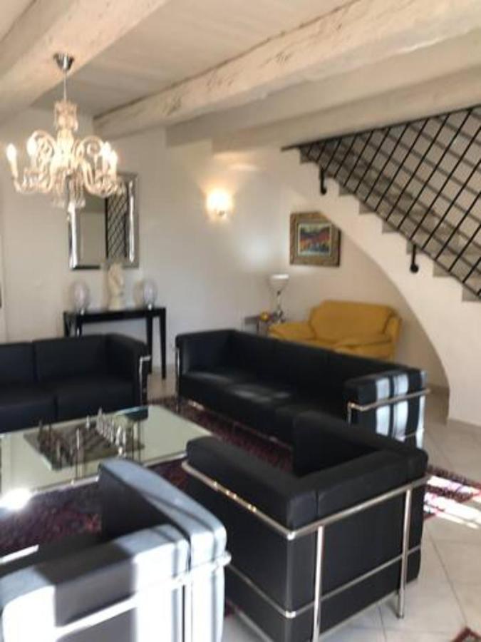 Villa Les Templiers - Petit BIZERTY 36 pers  à Saint-Gilles  Extérieur photo