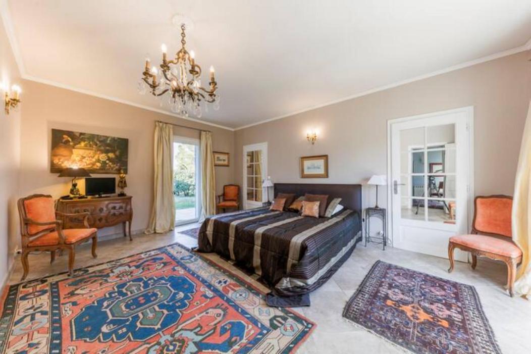 Villa Les Templiers - Petit BIZERTY 36 pers  à Saint-Gilles  Extérieur photo