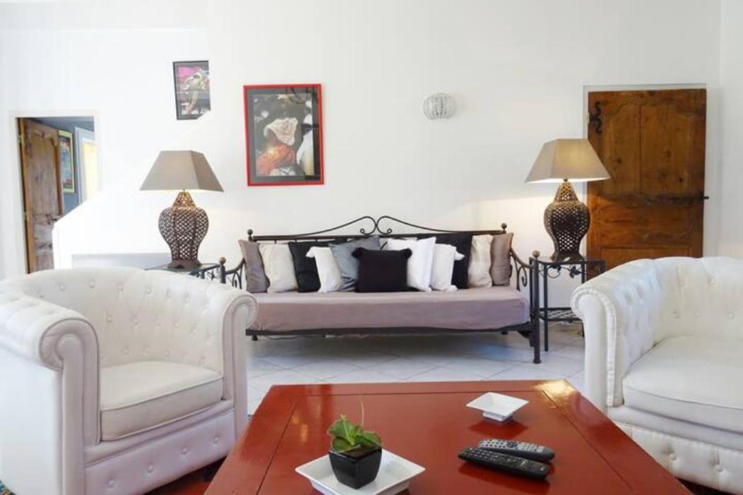 Villa Les Templiers - Petit BIZERTY 36 pers  à Saint-Gilles  Extérieur photo